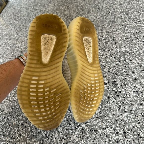 Yeezy Boost 350 V2 Reflective - Picture 6 of 10